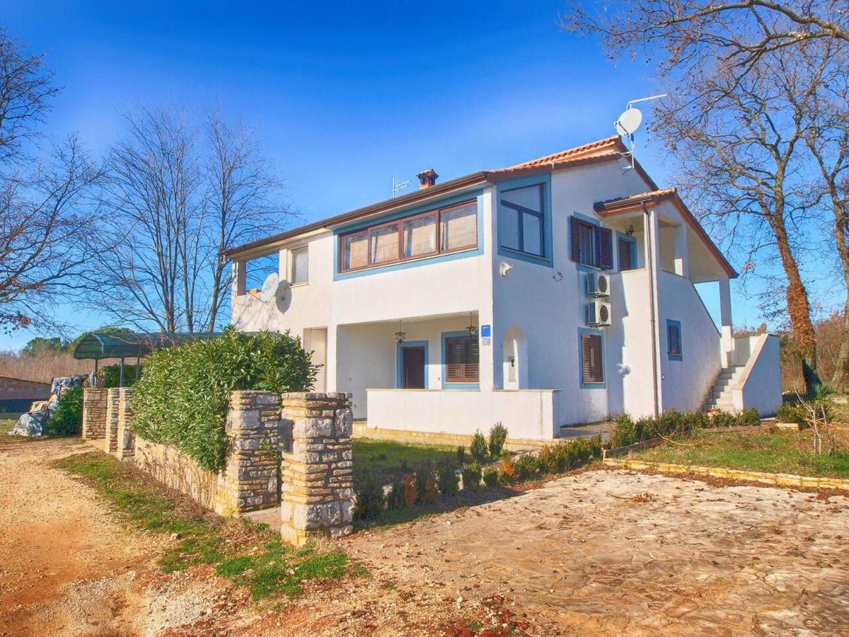 Alma Apartment Porec Exterior photo