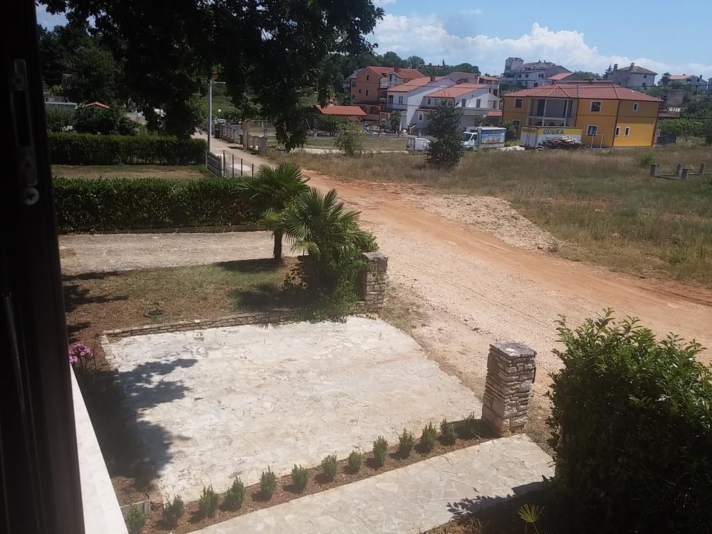 Alma Apartment Porec Exterior photo